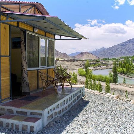 Neryok'S Indus View Hotel Chimre Luaran gambar