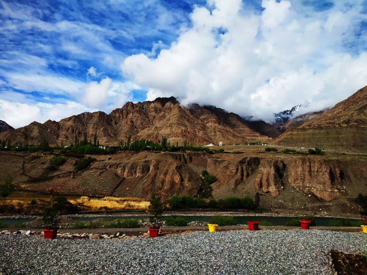 Neryok'S Indus View Hotel Chimre Luaran gambar