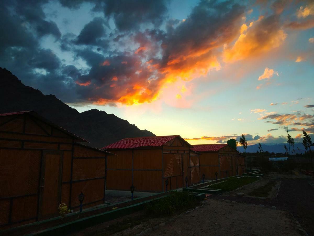 Neryok'S Indus View Hotel Chimre Luaran gambar